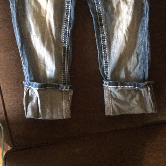 No Boundaries capris size 1 - Picture 2 of 5